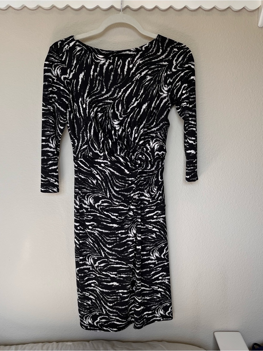 Kenneth Cole New York Black and White Long-Sleeve Patterned Dress